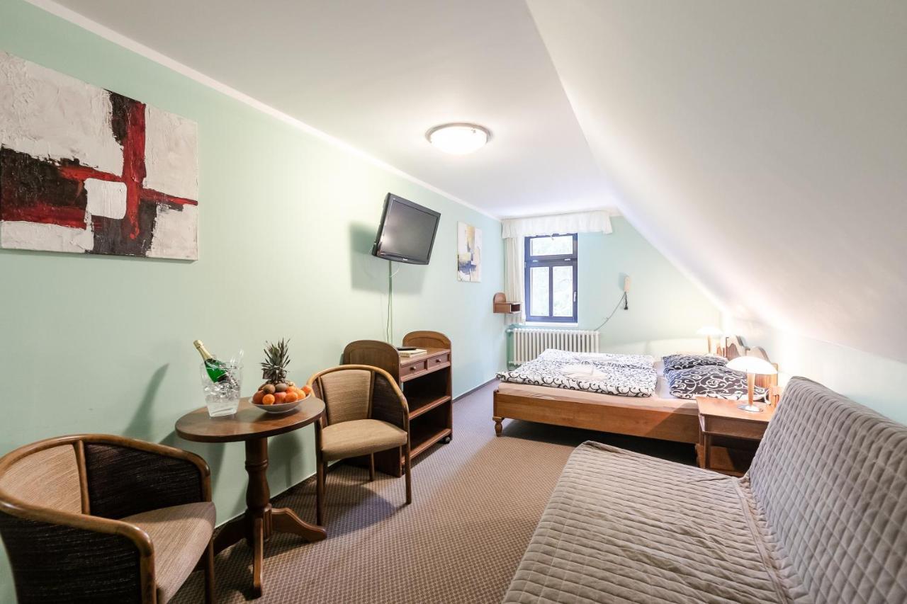 Hotel Perla Jizery Josefŭv Dŭl Eksteriør billede