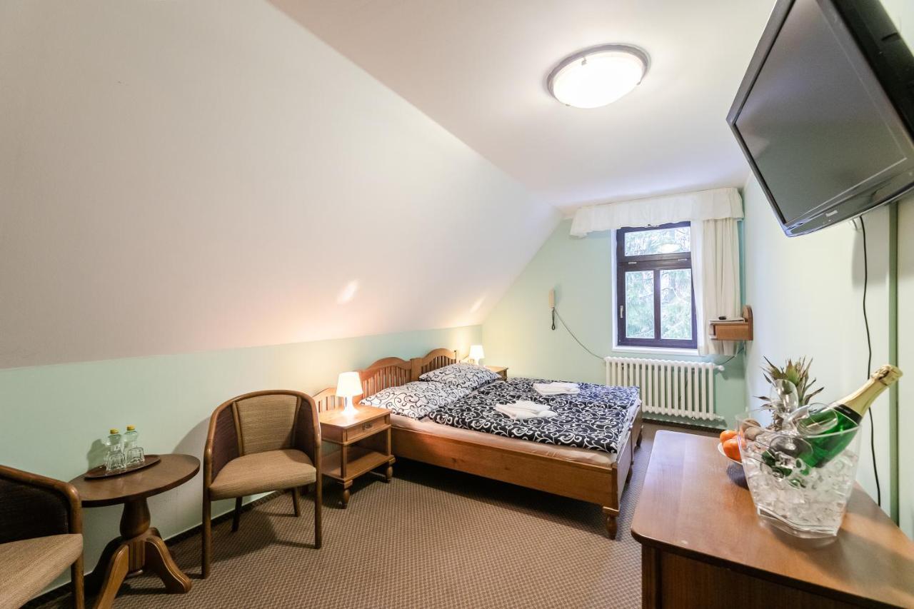 Hotel Perla Jizery Josefŭv Dŭl Eksteriør billede
